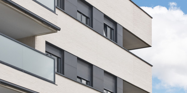 Carpintería Metálica de Aluminio / PVC Barcelona · Aislamiento Térmico y Acústico