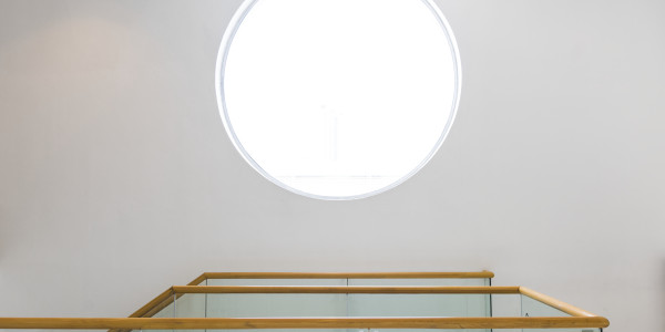 Carpintería Metálica de Aluminio / PVC Barcelona · Ojo de Buey, Curvada y Antiruido