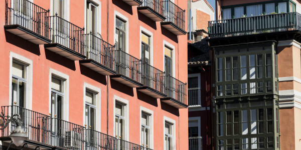 Puertas y Ventanas de Aluminio / PVC a medida en Barcelona · Insonorización del Ruido