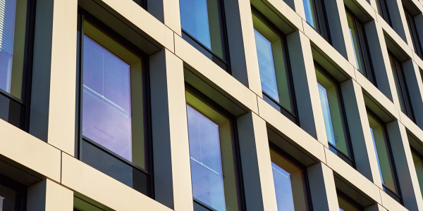 Puertas y Ventanas de Aluminio / PVC a medida en Barcelona ·  Panóramicas PVC de Seguridad