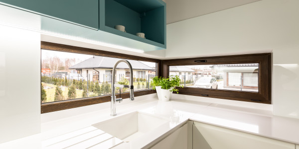 Puertas y Ventanas Seguridad de Aluminio / PVC en Barcelona · Cierre Hermético